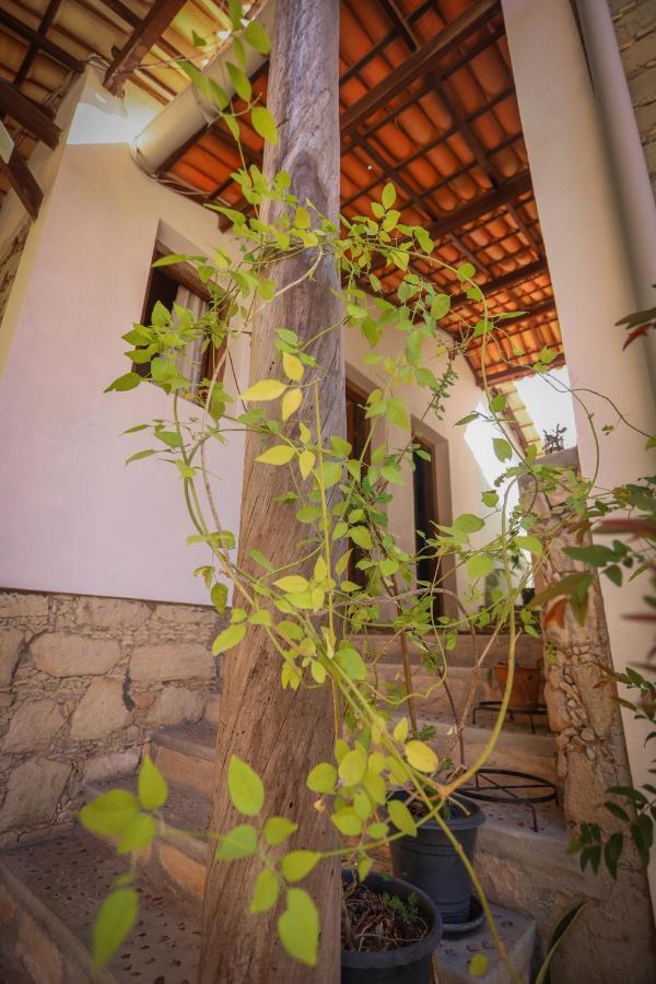 Guine de Baixo Donana Hostel De Guine المظهر الخارجي الصورة